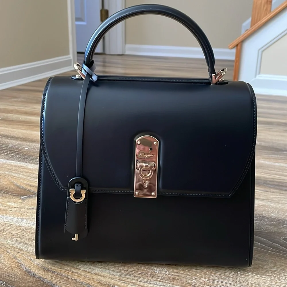Salvatore Ferragamo Boxyz 2Way Gancini Bag Large Size - Picture 2 of 16
